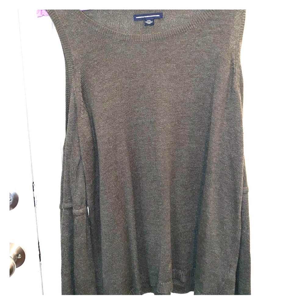 CUTE SHOULDERLESS GREEN SWEATER